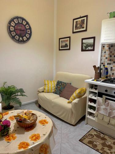 Vomero House with Free Parking 410 cm