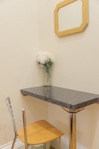 New 3-Bedroom Apartment Close to City Centre photo 29