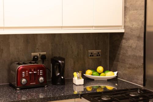 New 3-Bedroom Apartment Close to City Centre photo 17