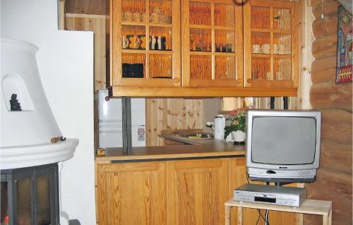 Kjøkken eller kjøkkenkrok på Amazing Home In Lom With 2 Bedrooms And Wifi