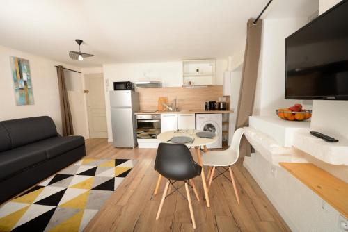 Dominici 3 - CahorsCityStay-Parking WIFI NETFLIX