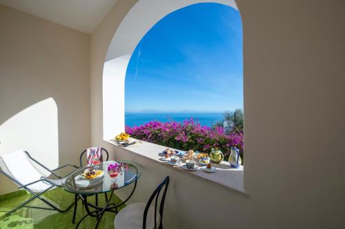 Comida en o cerca de este hotel