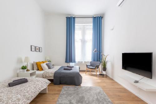 Exclusive Central Home with Sauna next to the New York Café 1073 Budapest, 14 Erzsébet körút kép - 3