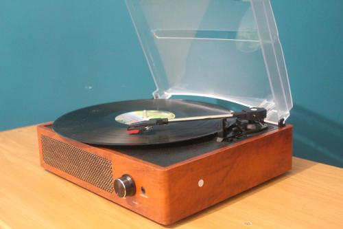  La course du soleil -  Room  picture :   Shower    Bath    TV                           