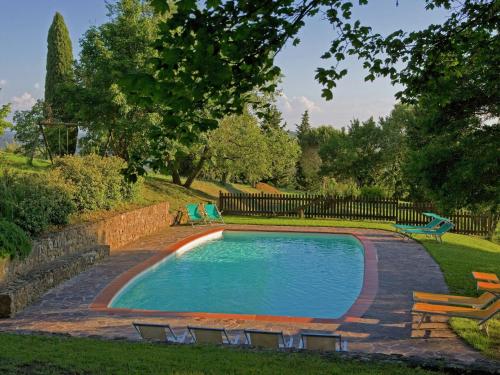 Beautiful farmhouse in Lucignano with private terrace