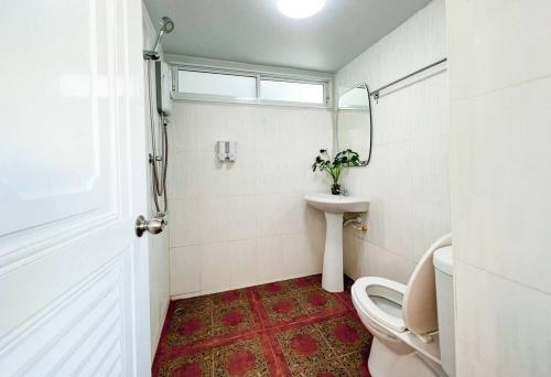 Et badeværelse på Lo-Fi Room on Ninman 12