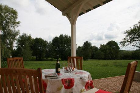 Minuman di Loisy - Lovely Holiday House with Swimming Pool