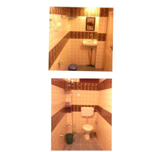 twee foto's van een badkamer met toilet en wastafel bij Chauhan Homestay in Shimla