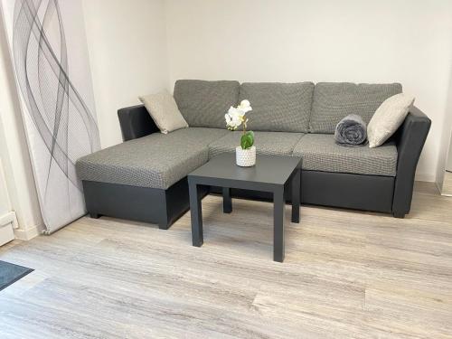 Posezení v ubytování 1,5 Zimmer Apartment in S-Bahn Nähe, 35 qm, max 4 Pers, zentral, private Terasse, Internet 250 MBit