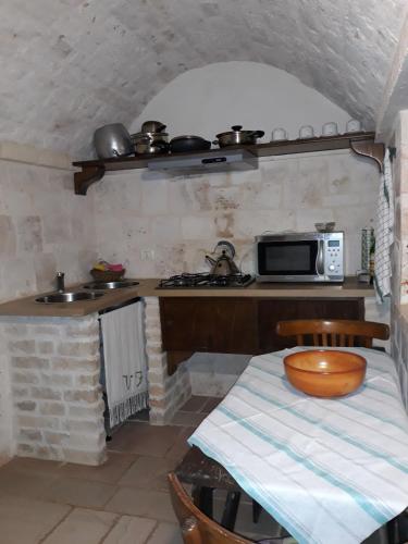 Dapur atau dapur kecil di Fontana Vecchia B&B