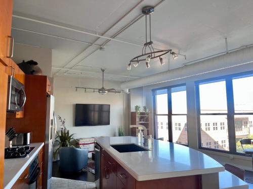 Luxury Industrial Loft on Mill – Photos 2