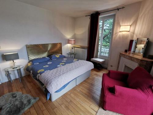 Posteľ alebo postele v izbe v ubytovaní Grande maison familiale 12p à proximité de Blois