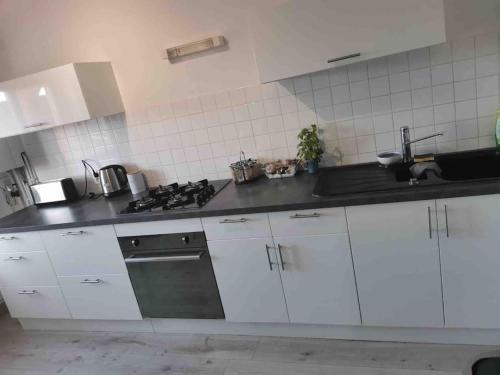 Photo de la galerie de l'établissement Charmant appartement au calme, à Bourg-en-Bresse