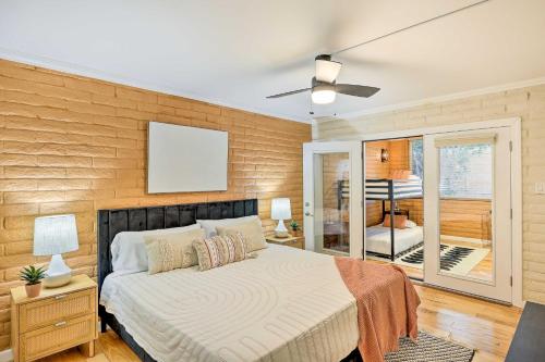 A bed or beds in a room at Stunning Old Town Condo Pool and Sunset Views!