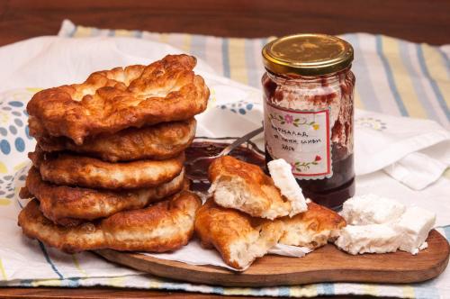 Mad på pensionatet eller i nærheden