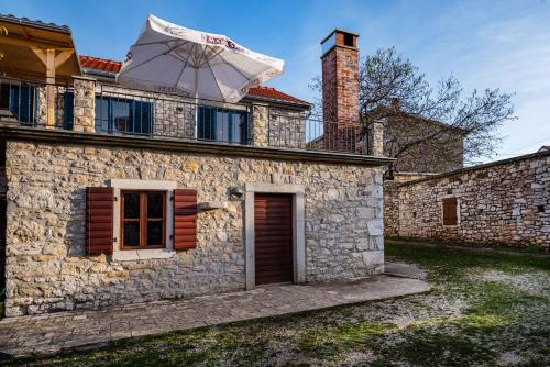 Ferienhaus Kuca Marija - Traditionelles Steinhaus bei Zadar