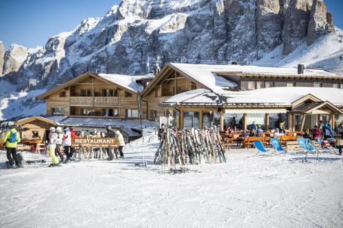 Passo Sella Dolomiti Mountain Resort, Selva di Val Gardena – posodobljene  cene za leto 2024