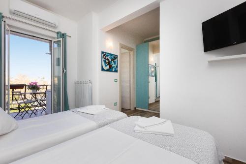 Cozy house By Rental in Rome
