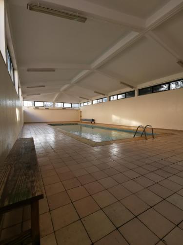 Logement terrain de tennis/piscine 800m de la mer