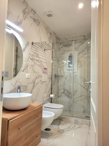 1min from Metro: Domus Famagosta 2Bedrooms 2Baths