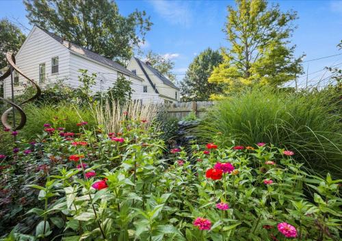 Gallery image of Charming 3 Bedroom House in a Quiet Neighborhood in Columbus