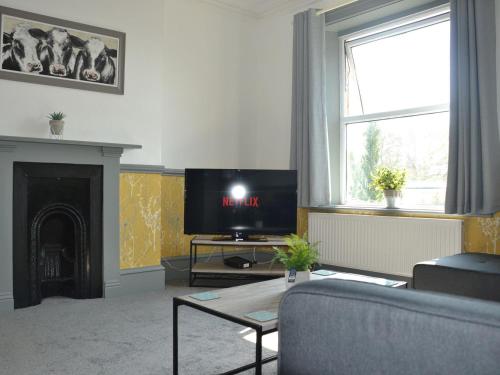 Maytree Apartment