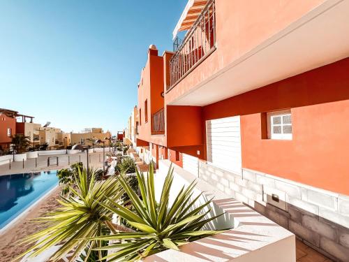 Townhouse with AC in Callao Salvaje, Sonia, CS148