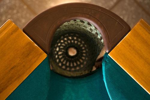 a close up of a piece of wood at Hotel Estrela Da Idanha in Idanha-a-Nova