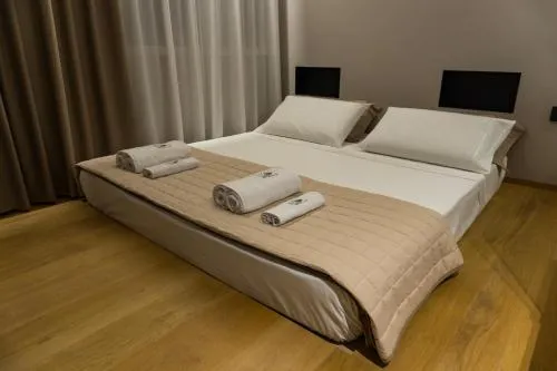 ZOE LUXURY SUITES photo 43