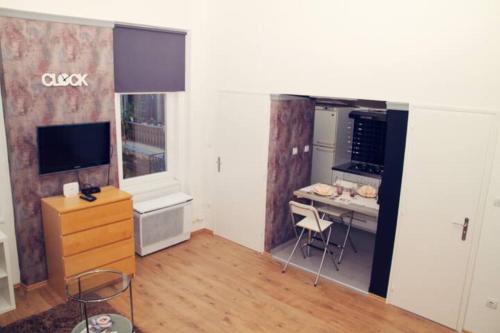 Trendy & Cozy Apartment at Heroes' Square 1068 Budapest, 79 Szondi utca kép - 3