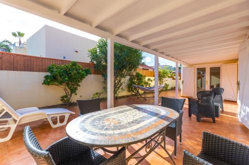 Private villa with heated pool & terrace see view