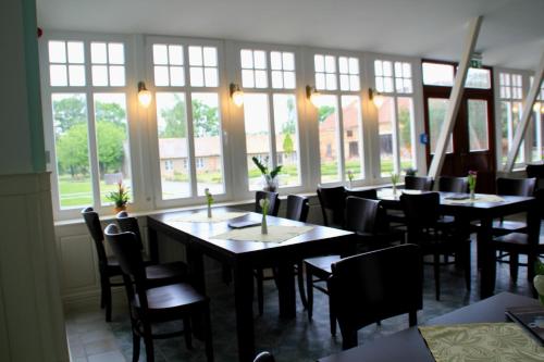 En restaurant eller et spisested på Gutshof Sagritz