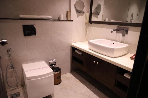 Bilik mandi di Utopian Luxe
