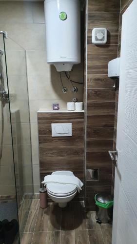 Ένα μπάνιο στο N LUX