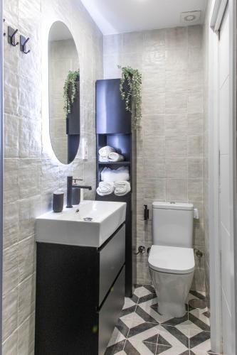 G18_Apartamento para 8 con 3 habitaciones 2 baños en Chamberí
