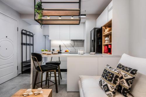 The Big Little One. Stylish & convenient apartment