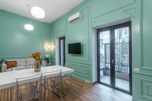 Luxury Apartment Cola