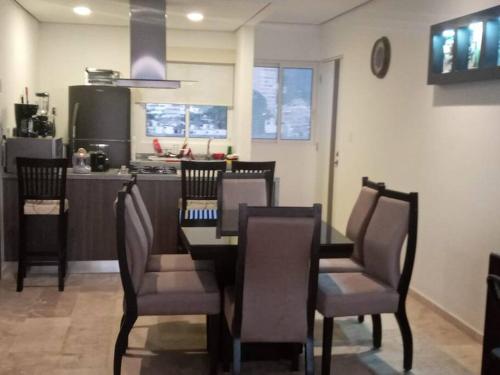 Kuchyň nebo kuchyňský kout v ubytování Departamento en Acapulco con inmejorable vista