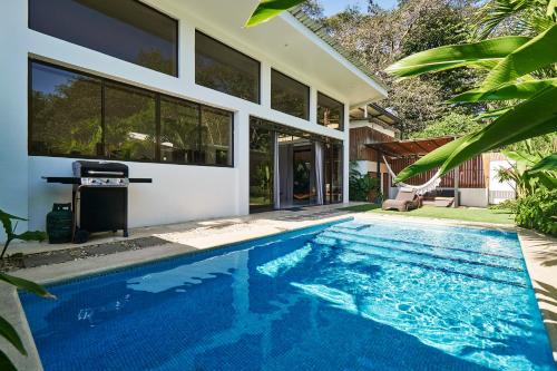 Gallery image of Villa Koi ~ Brand NEW Villa ~ 2 Bedrooms with Pool in Carmen