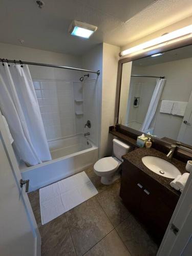 a bathroom with a sink and a toilet and a shower at Tulum Vibes 1 Bedroom Apartment near Boats in Marina Del Rey in Los Angeles