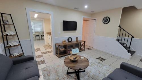 HHI Homes LLC photo 23