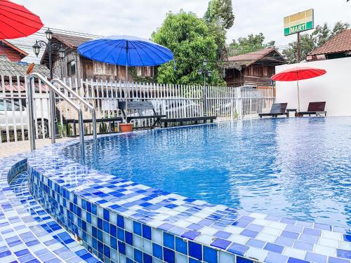 Bazén v ubytování Bountang Mountain View Riverside Hotel nebo v jeho okolí