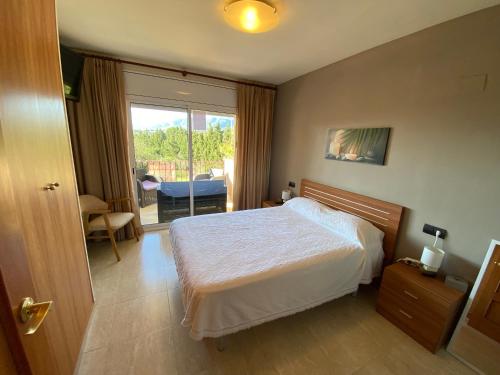 Posteľ alebo postele v izbe v ubytovaní Golden Beach 205