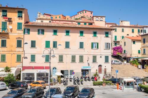 Φωτογραφία από το άλμπουμ του Quadrilocale Centro Storico σε Portoferraio