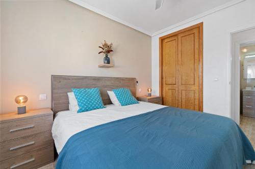 Postel nebo postele na pokoji v ubytování Mil Palmeras Coastal House