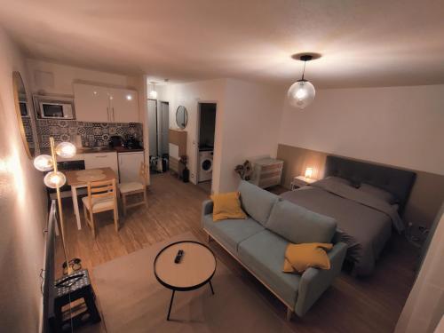 Zdjęcie z galerii obiektu Lumineux studio au bord du col w mieście Saverne