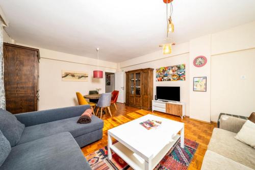 Fotografie z fotogalerie ubytování Cozy Flat with Central Location in Muratpasa v destinaci Antalya