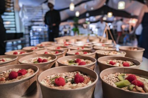 Jídlo v hotelu nebo okolí