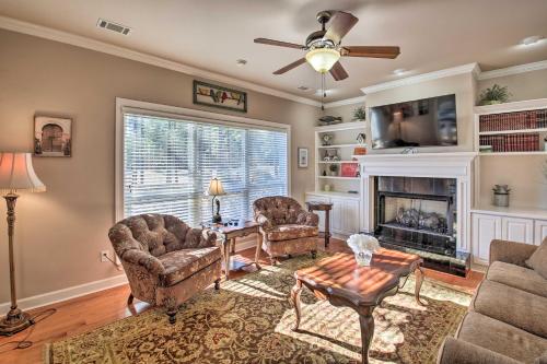 Peaceful Family Home on Granada Golf Course!