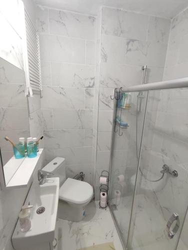 Koupelna v ubytování Private Room in Istanbul 19